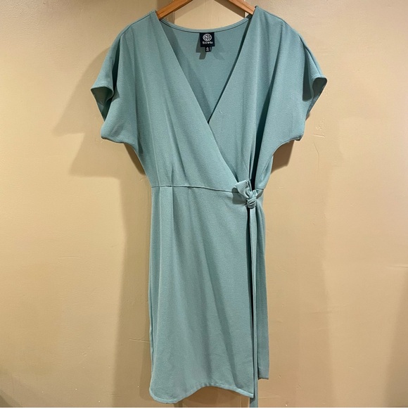 Bobeau Full Wrap Mint Dress - Picture 1 of 5